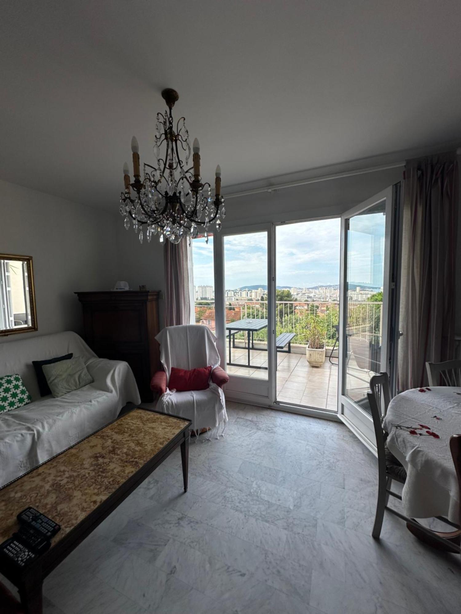 Appartamento T4 Avec Terrasse Et Garage Prive Tolone Esterno foto