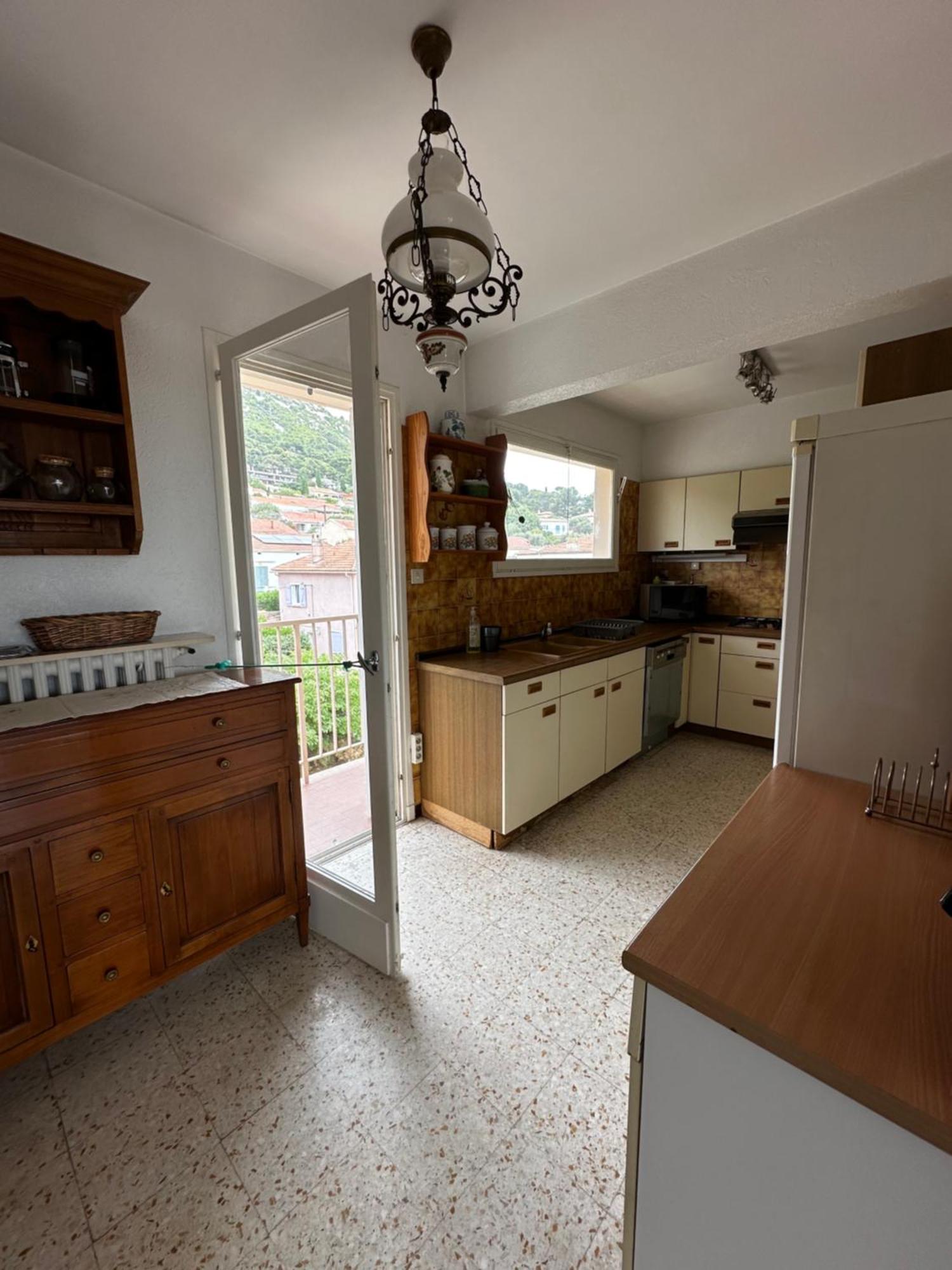 Appartamento T4 Avec Terrasse Et Garage Prive Tolone Esterno foto