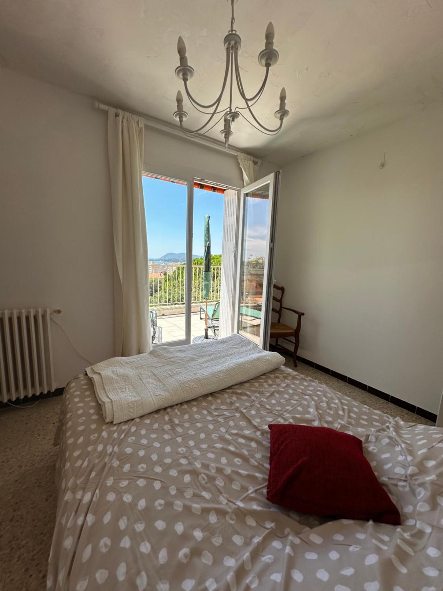 Appartamento T4 Avec Terrasse Et Garage Prive Tolone Esterno foto