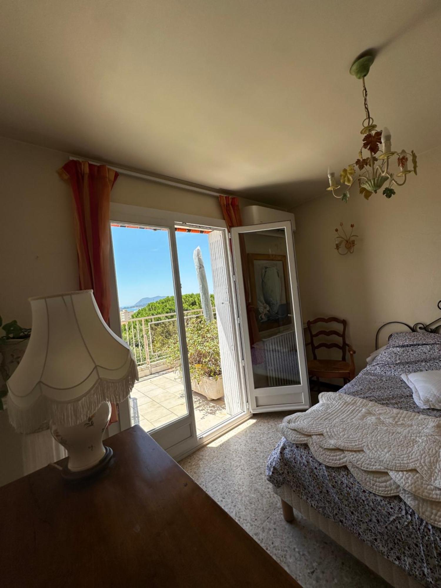Appartamento T4 Avec Terrasse Et Garage Prive Tolone Esterno foto