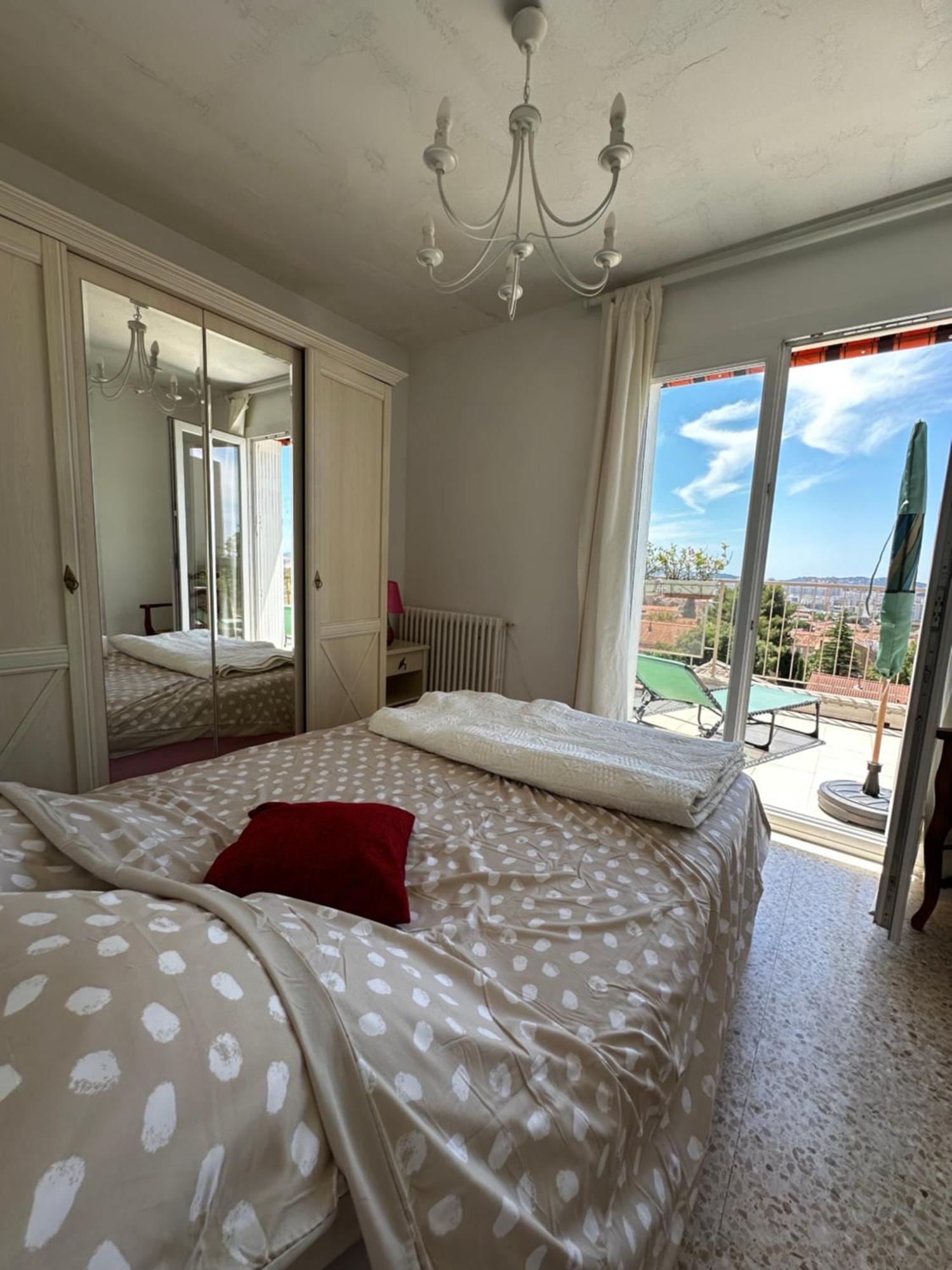 Appartamento T4 Avec Terrasse Et Garage Prive Tolone Esterno foto